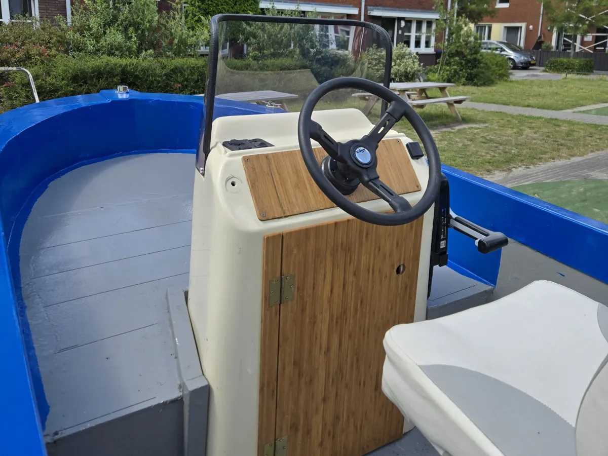 Polyester Console boat Allmarine 430