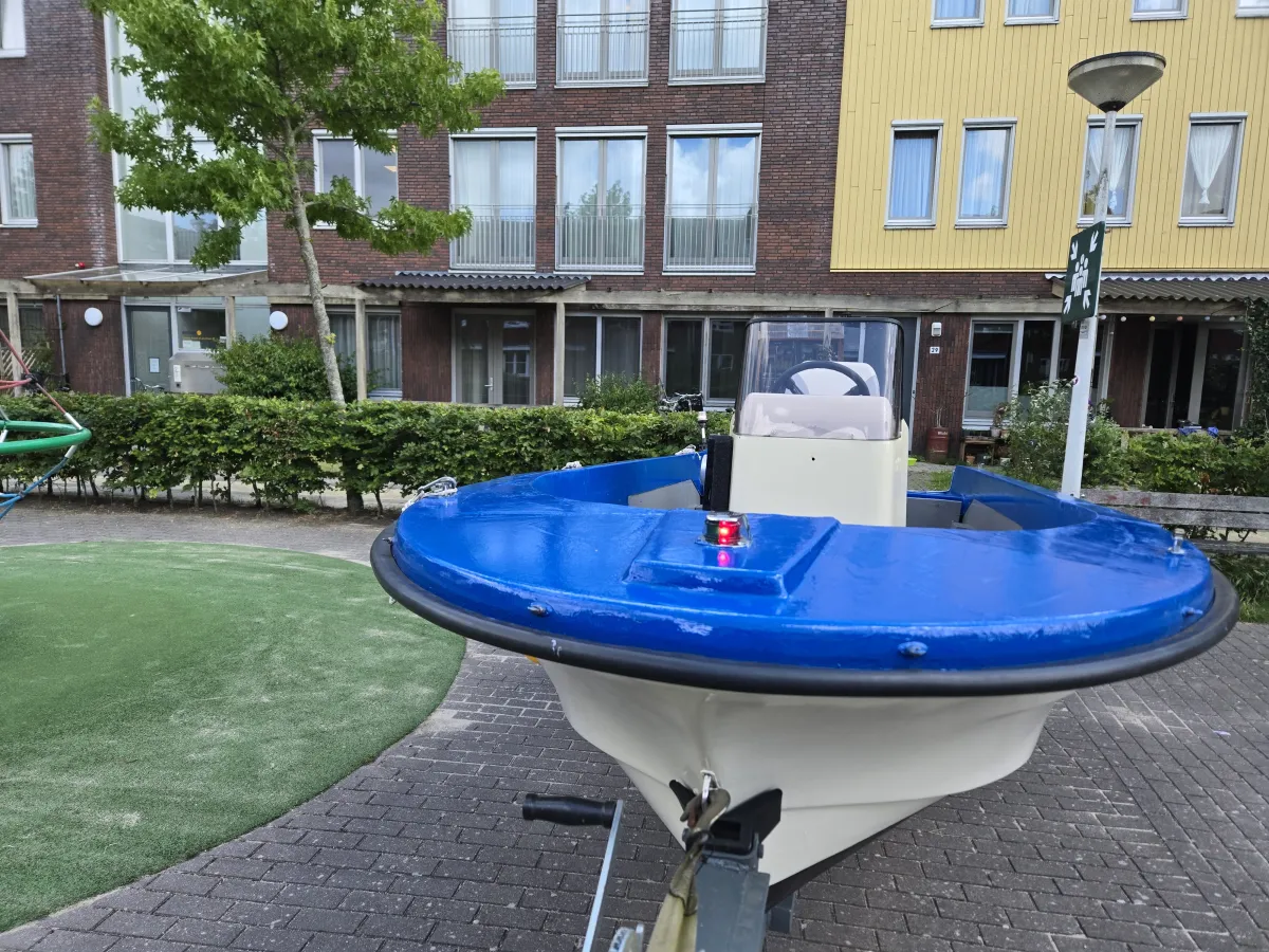 Polyester Console boat Allmarine 430