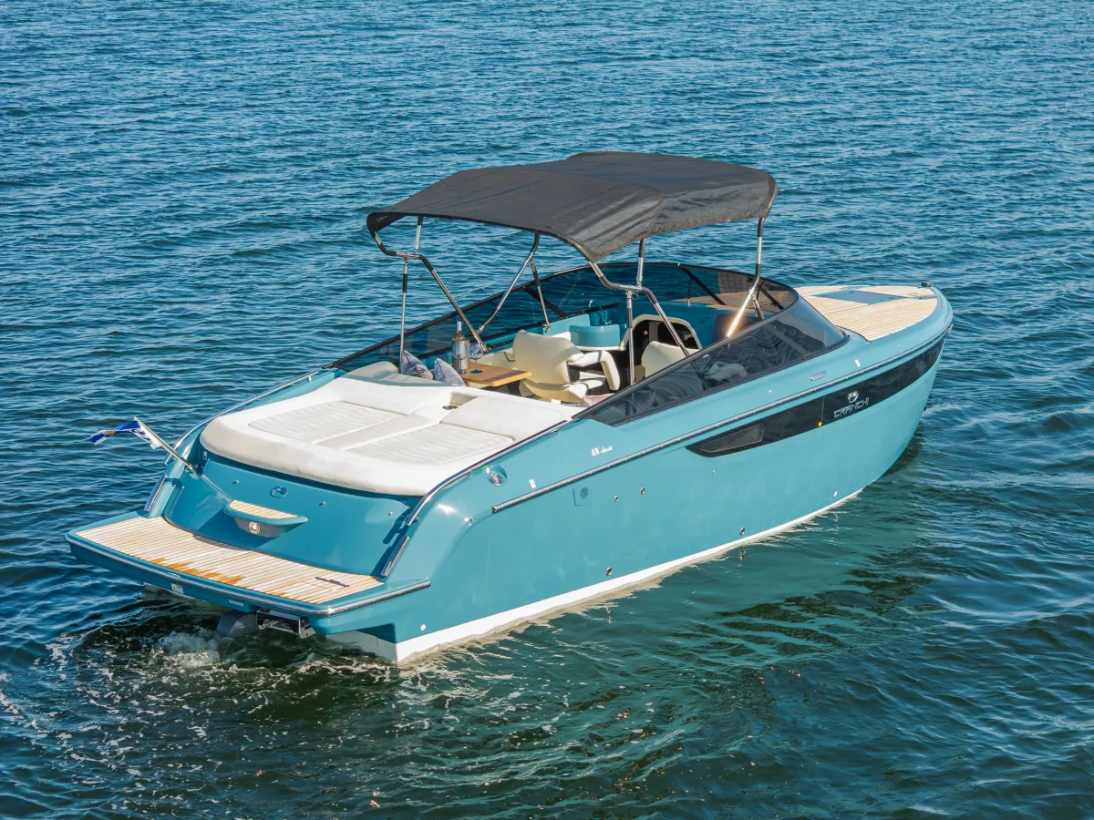 Polyester Motorboat Cranchi E26 Classic