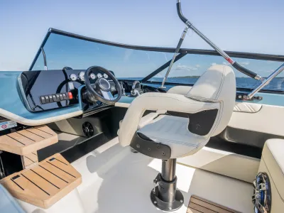 Polyester Motorboat Cranchi E26 Classic Photo 129