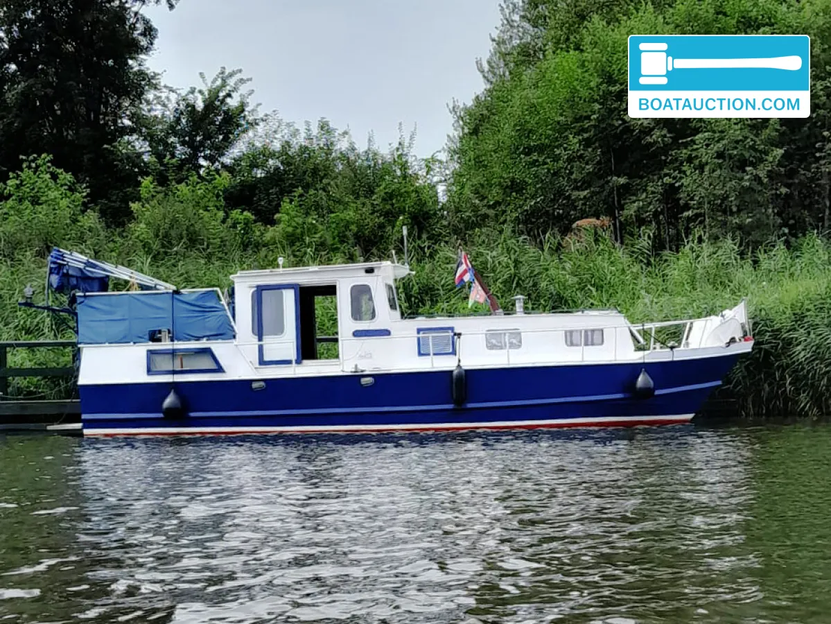Thumbnail - Motorboat 1050