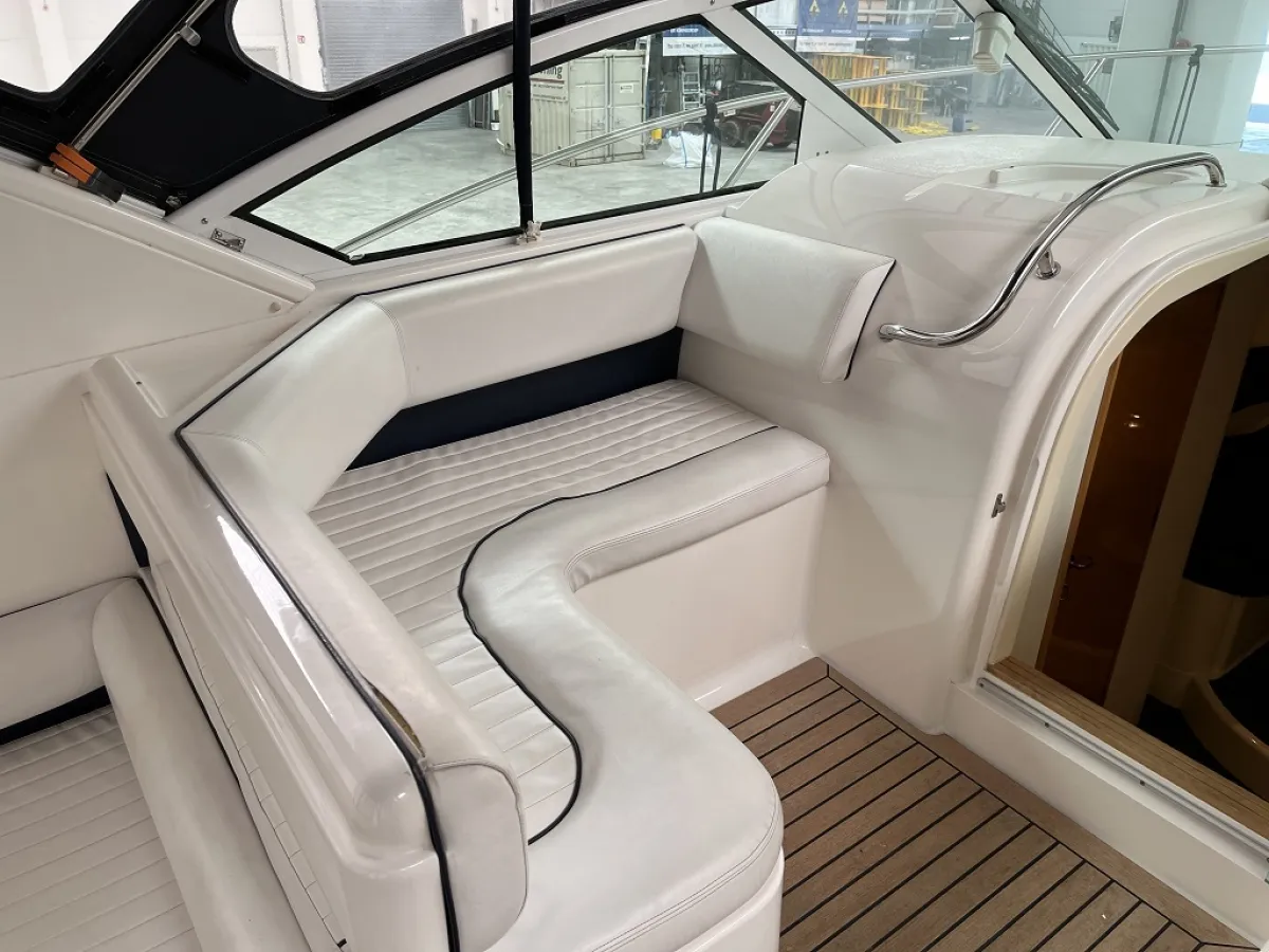 Polyester Motorboot Fairline Targa 29