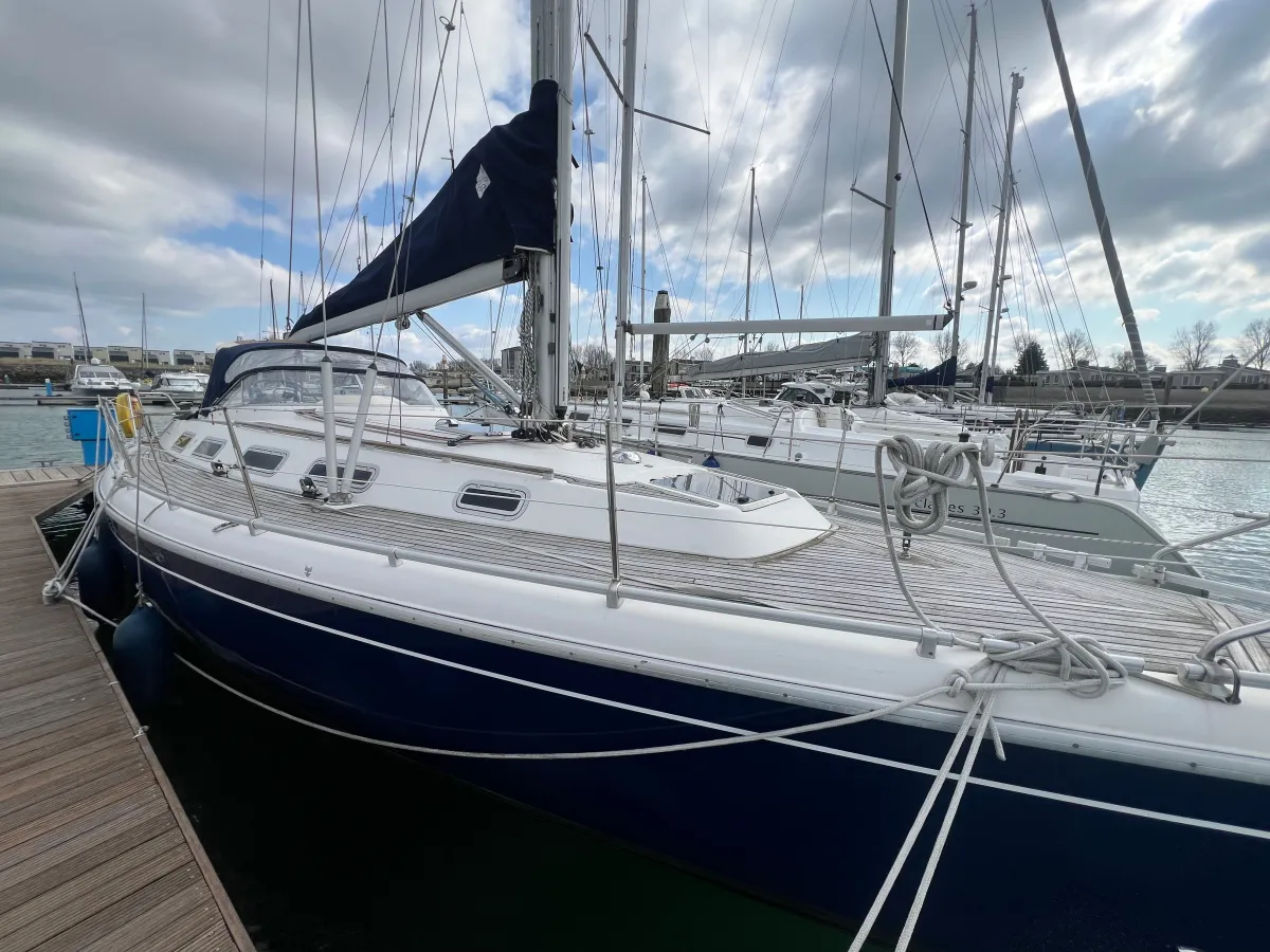 Polyester Sailboat Etap 39s