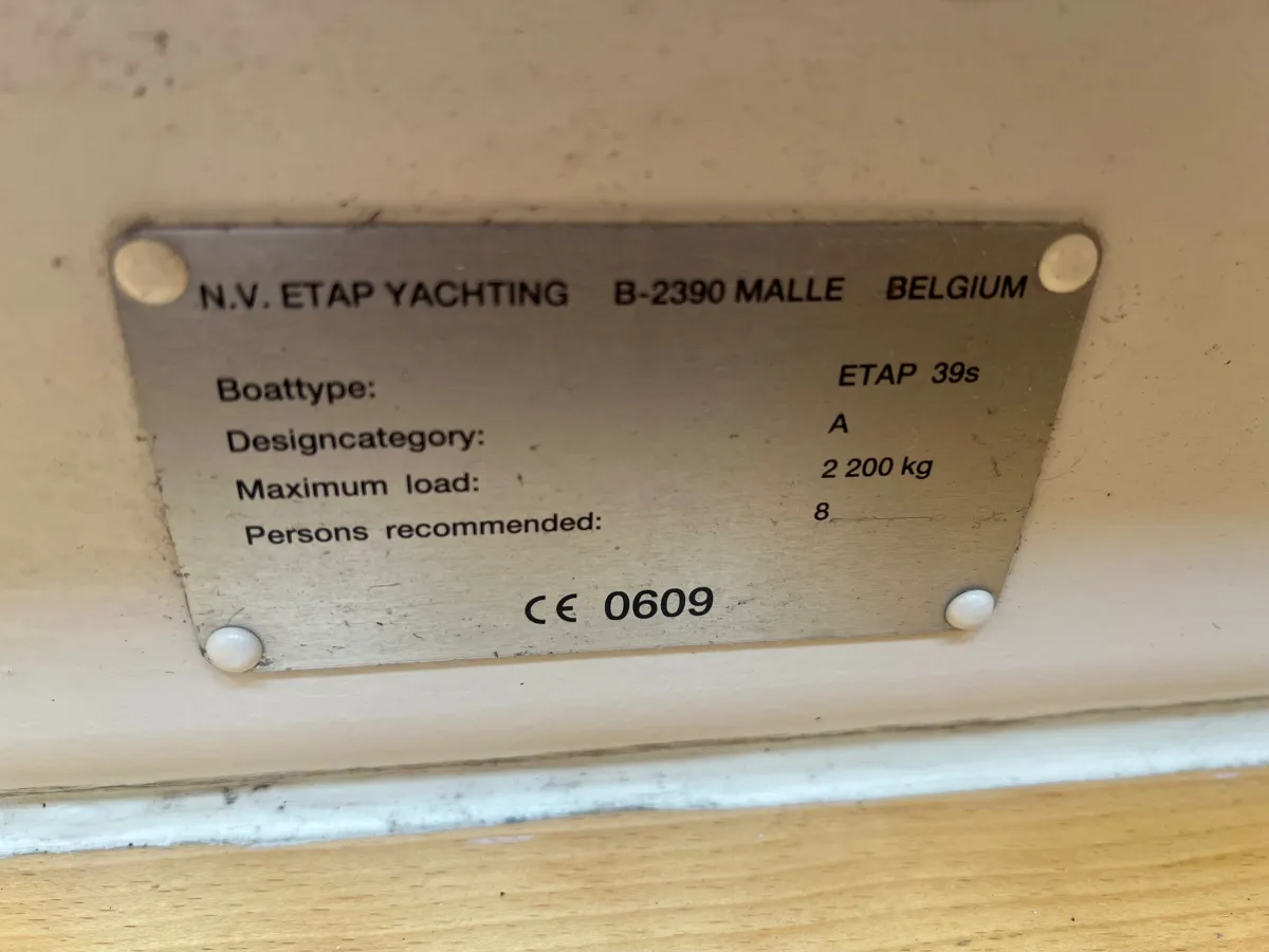 Polyester Sailboat Etap 39s