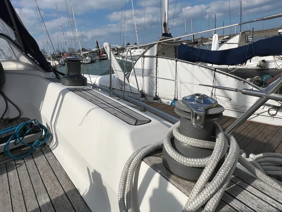 Polyester Sailboat Etap 39s