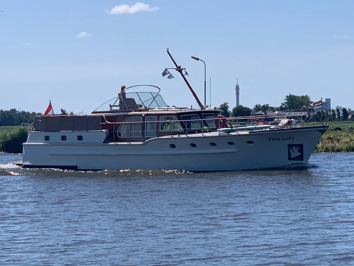 Staal Motorboot Feadship Van Lent