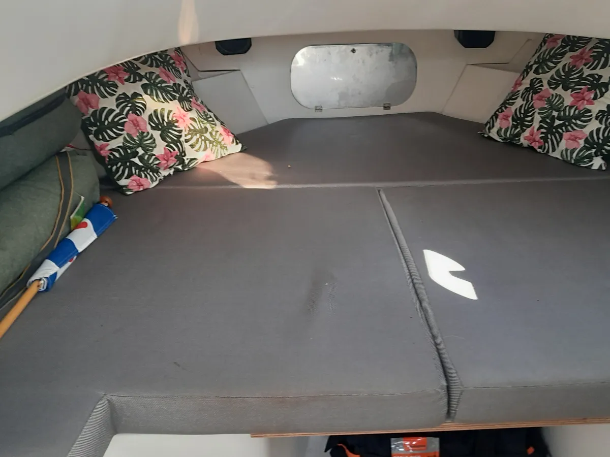 Polyester Console boat Technomariner Stealth Mythos