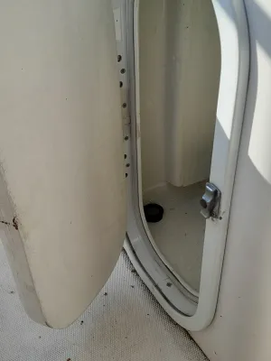 Polyester Console boat Technomariner Stealth Mythos Photo 18