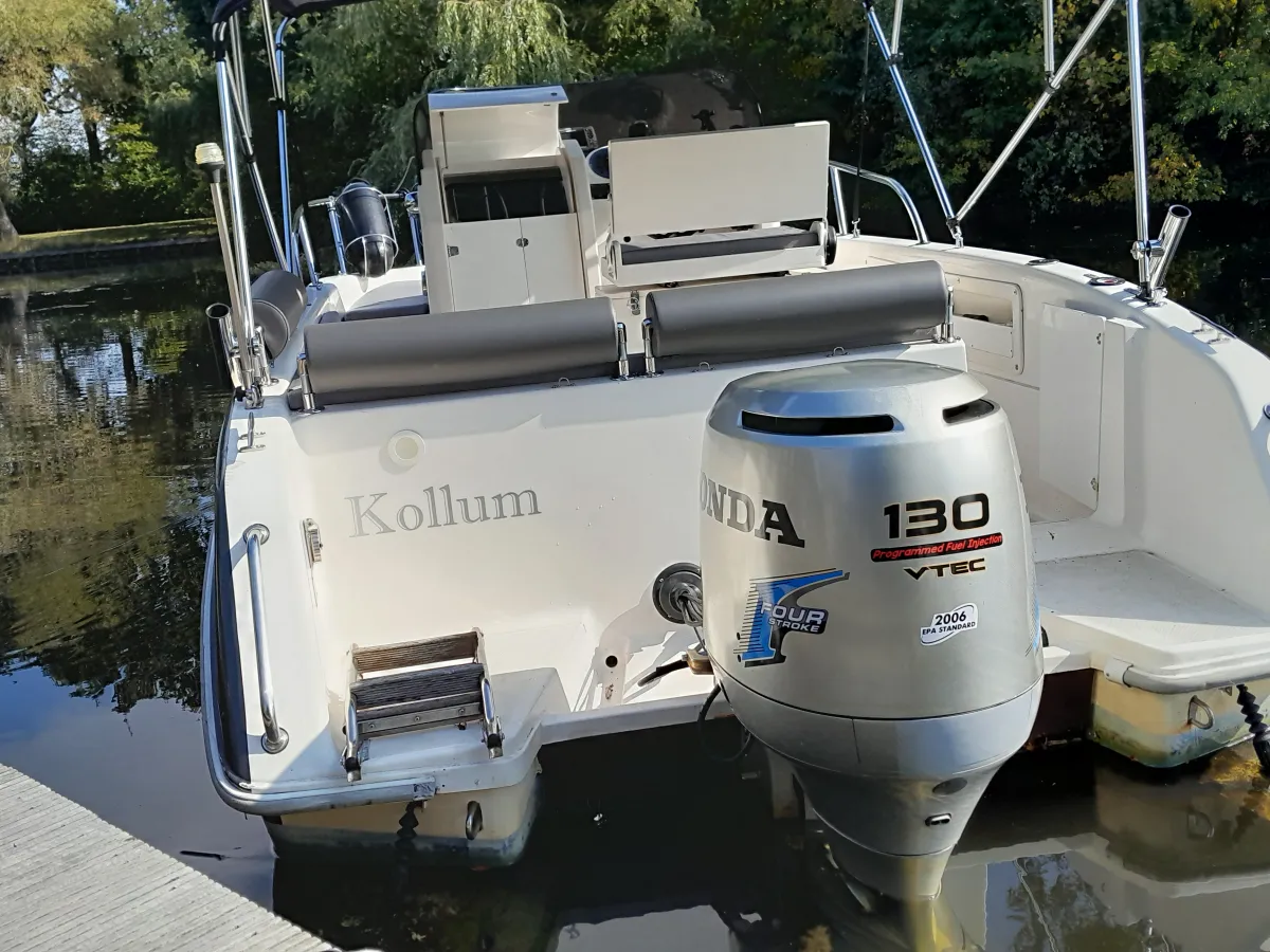 Polyester Console boat Technomariner Stealth Mythos