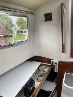 Polyester Sailboat Fisher Freeward 25 Photo 19