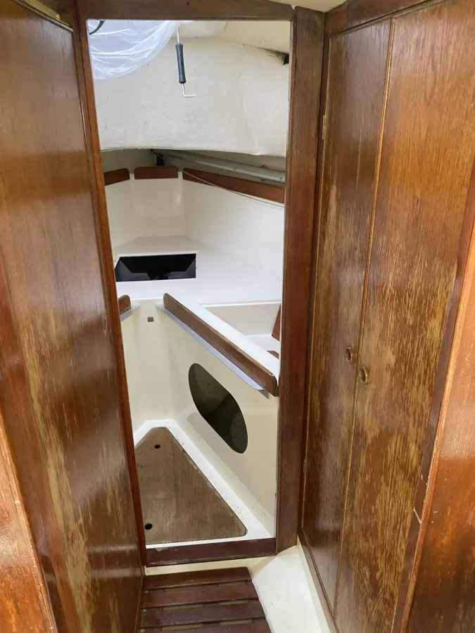 Polyester Sailboat Fisher Freeward 25