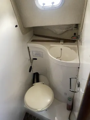 Polyester Sailboat Fisher Freeward 25 Photo 26