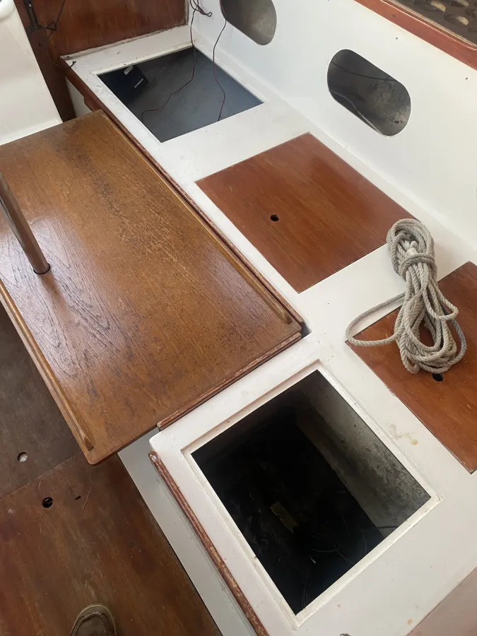 Polyester Sailboat Fisher Freeward 25