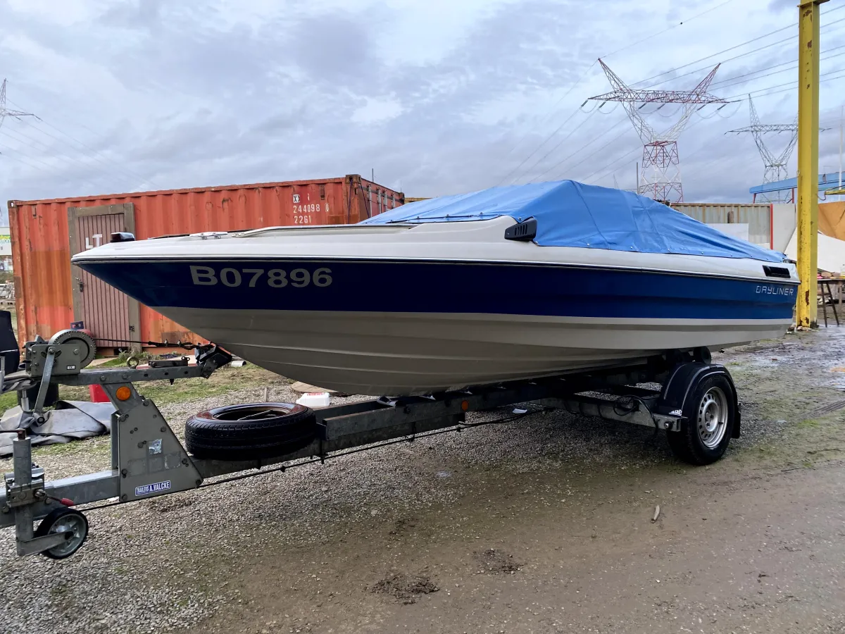 Polyester Speedboot Bayliner 1851 Capri sport