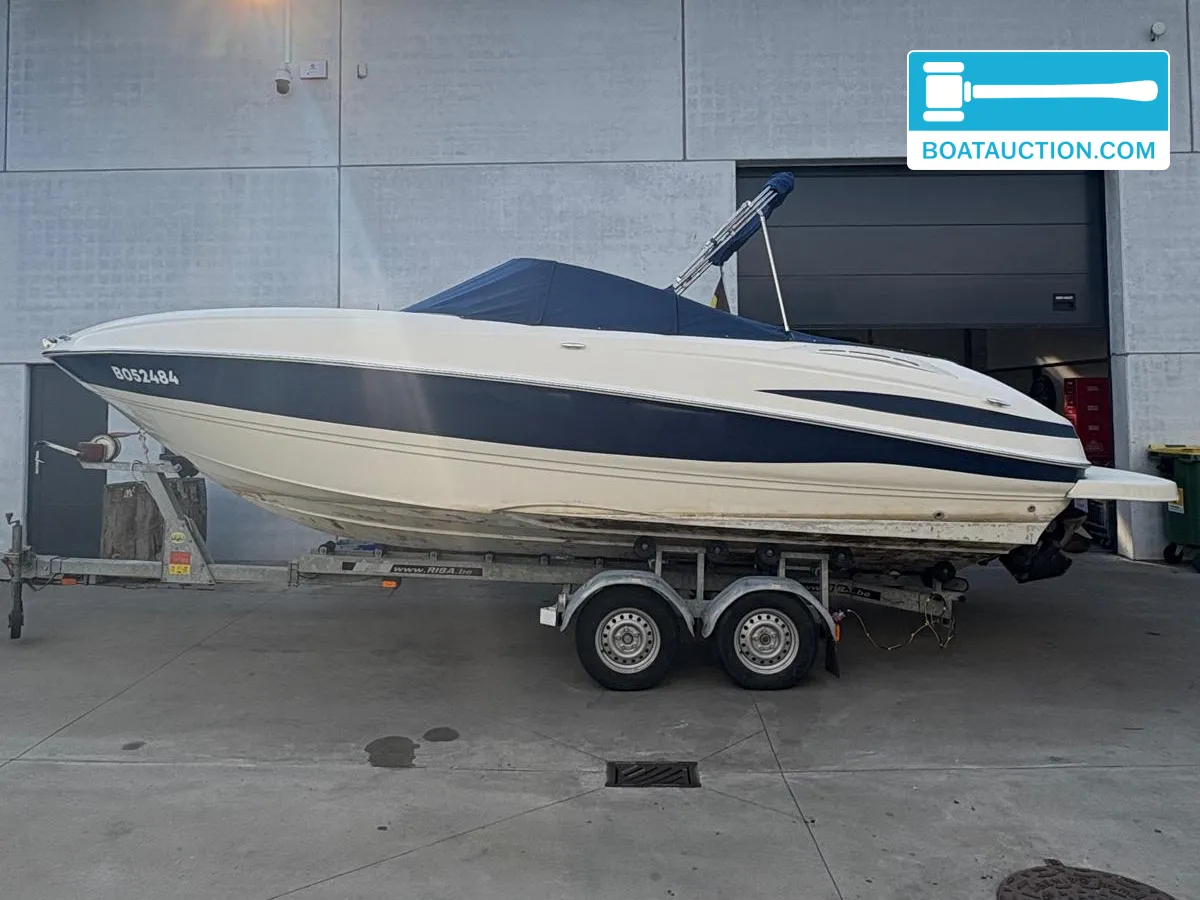 Thumbnail - Maxum 2400SC