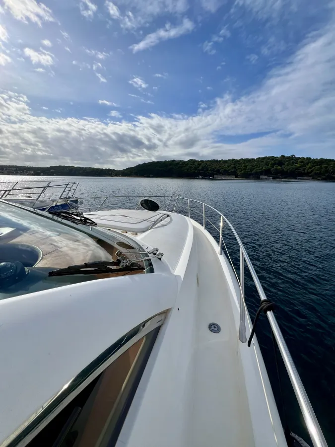 Verbundwerkstoff Motorboot Sunseeker Manhattan 56