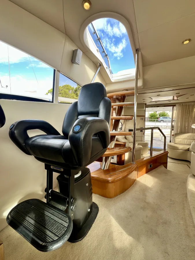 Verbundwerkstoff Motorboot Sunseeker Manhattan 56