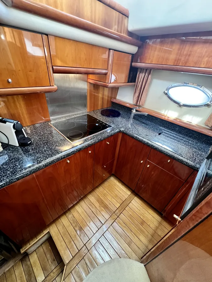 Verbundwerkstoff Motorboot Sunseeker Manhattan 56