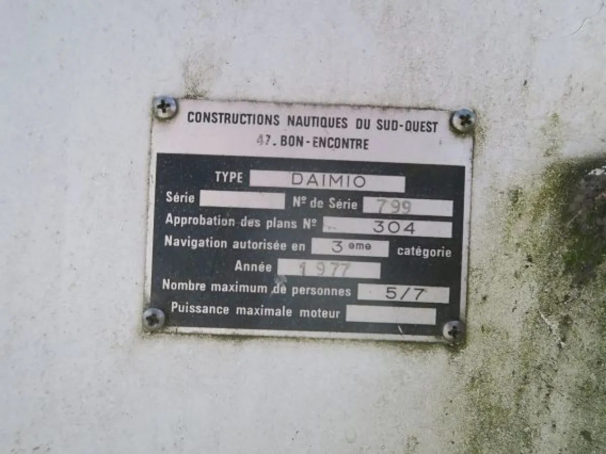 Polyester Sailboat Daimio 24