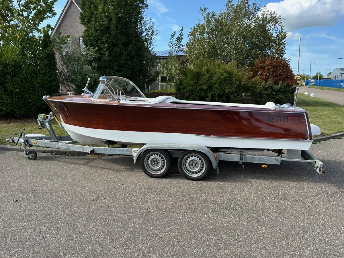 Wood Speedboat Rio Bonito