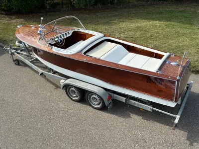 Wood Speedboat Rio Bonito Photo 13