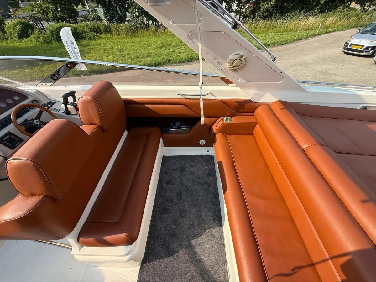 Polyester Speedboot Sunseeker Tomahawk 37
