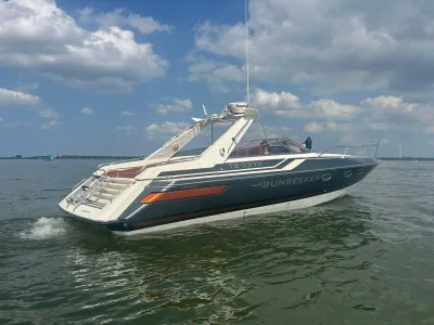 Polyester Speedboot Sunseeker Tomahawk 37 Foto 1