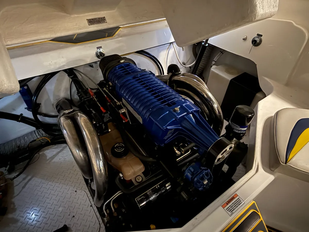 Polyester Speedboot Baja 277 Islander