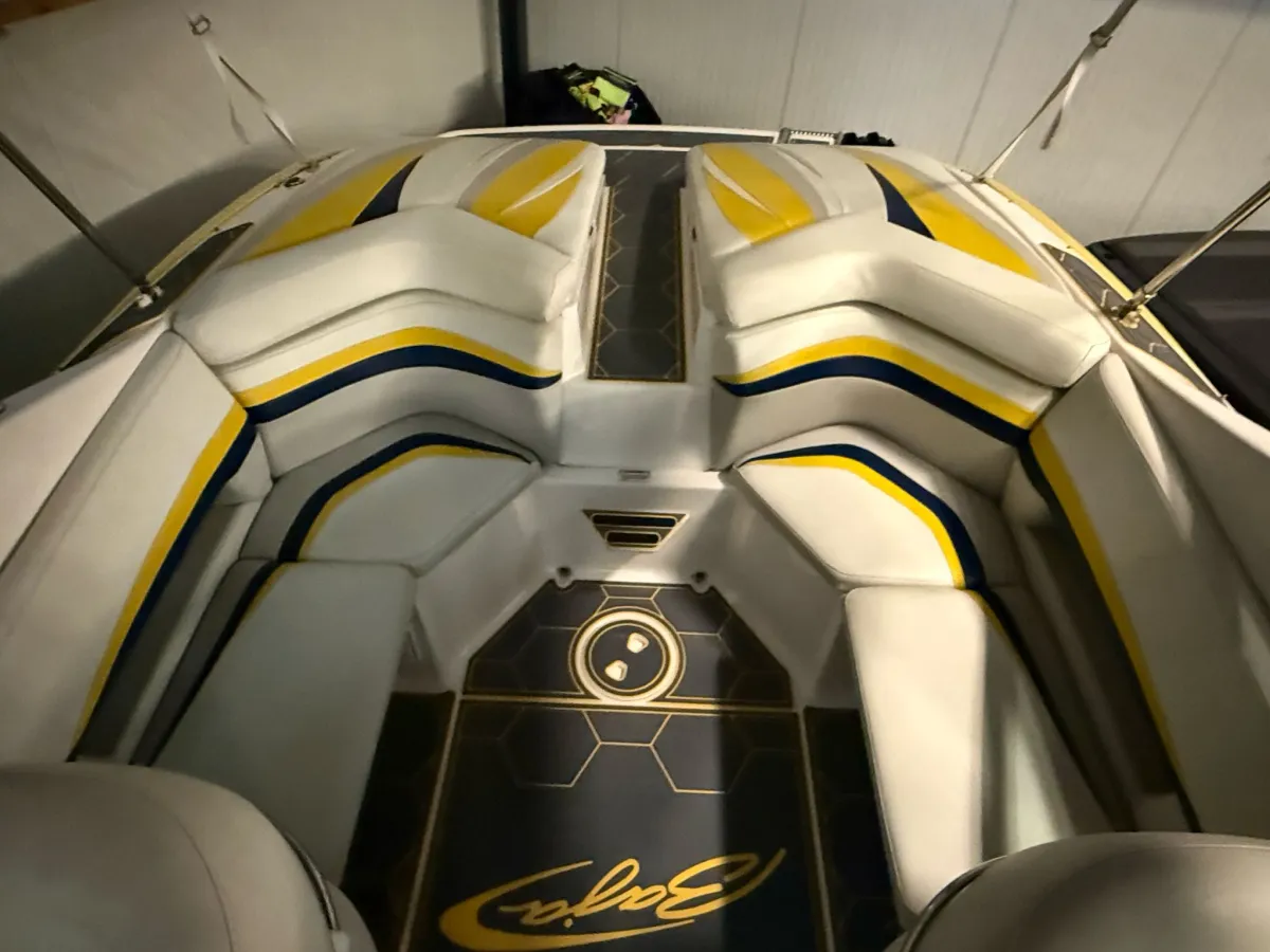 Polyester Speedboot Baja 277 Islander