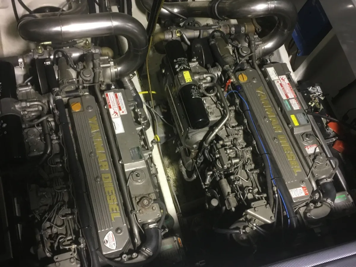 Polyester Speedboot Baja 40 Outlaw