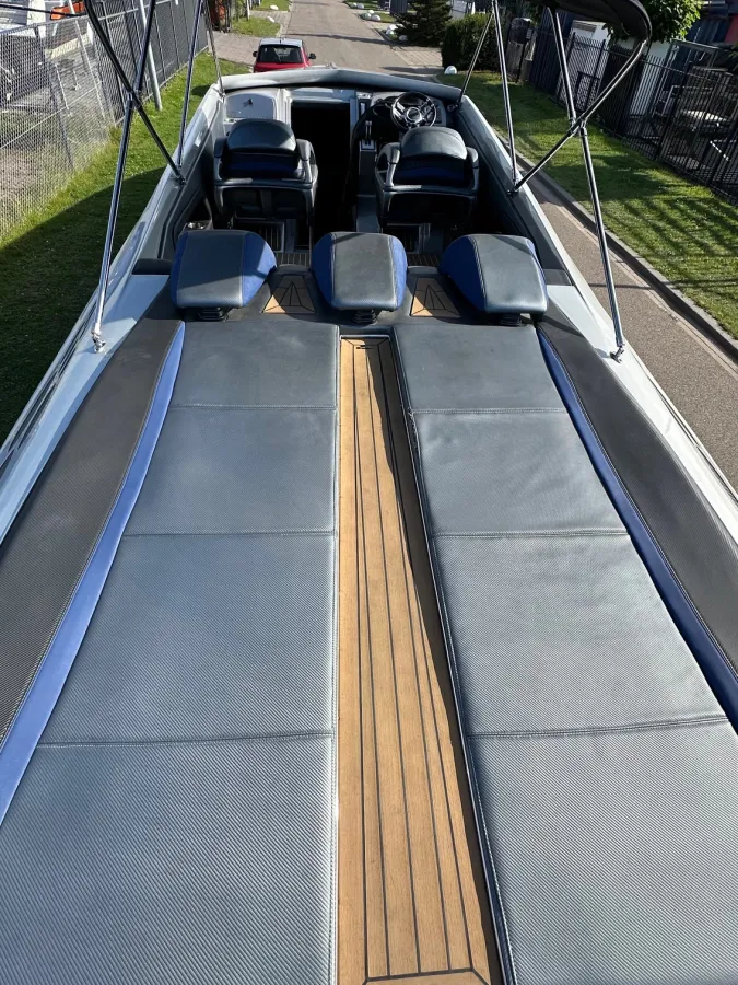 Polyester Speedboot Baja 40 Outlaw