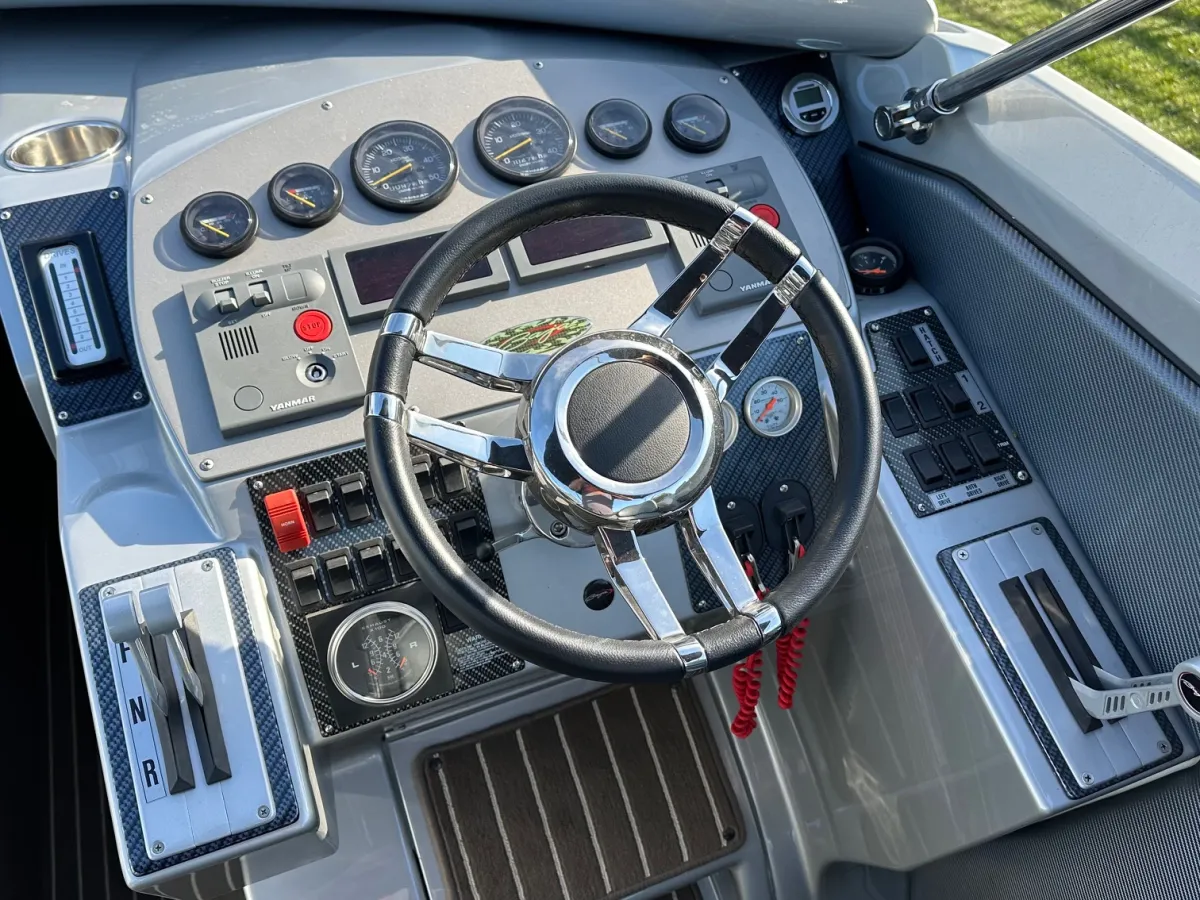 Polyester Speedboot Baja 40 Outlaw