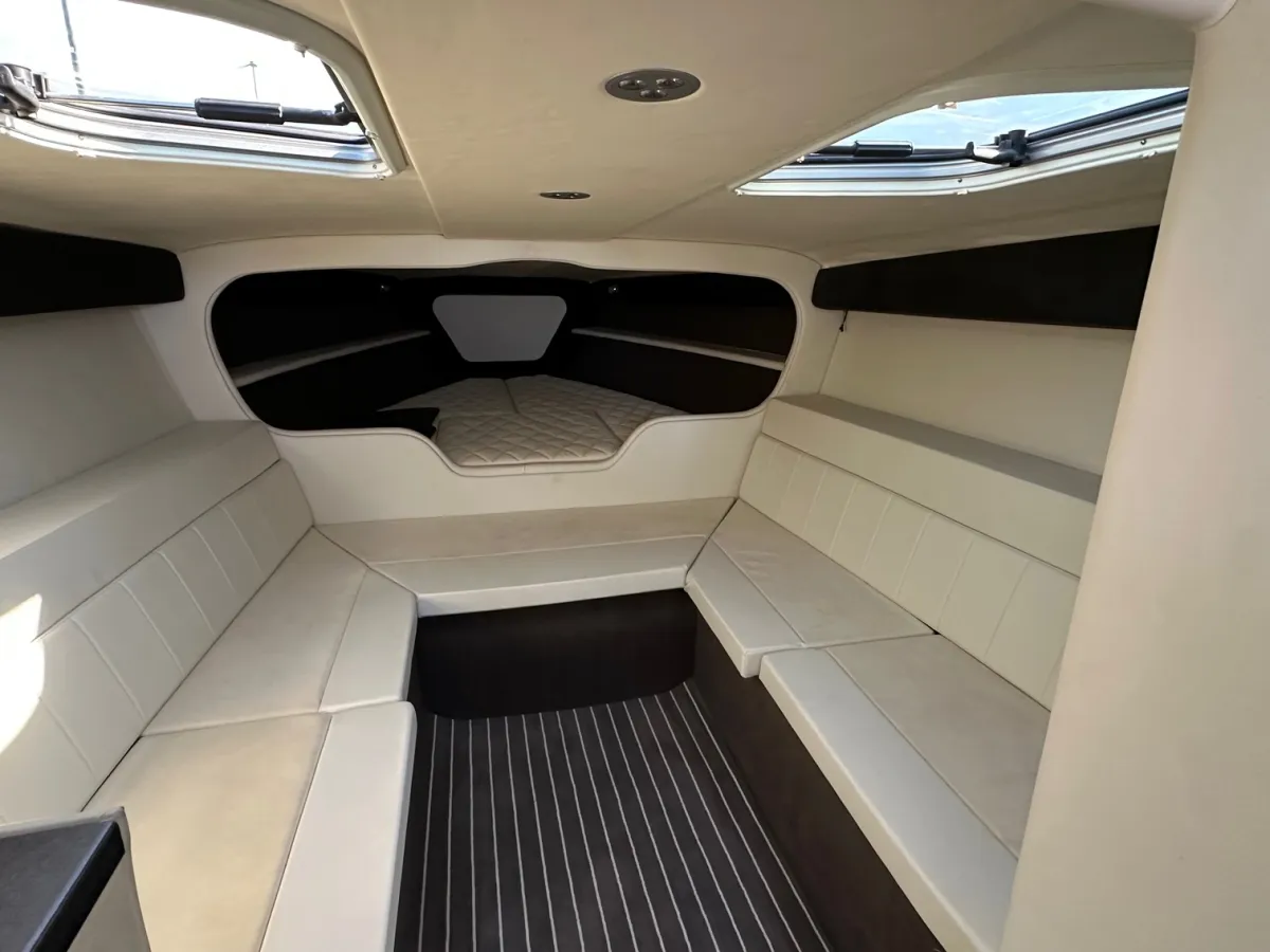 Polyester Speedboot Baja 40 Outlaw