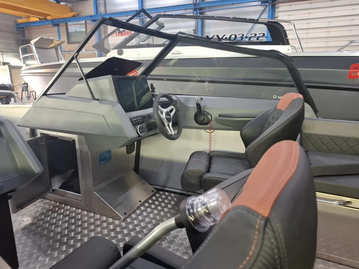 Aluminium Motorboat Buster Magnum