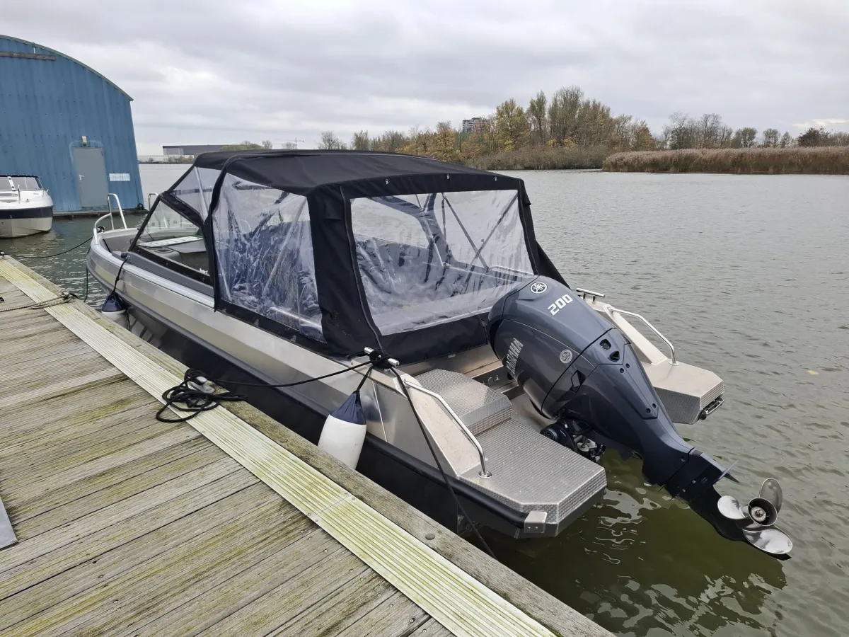 Aluminium Motorboat Buster Magnum
