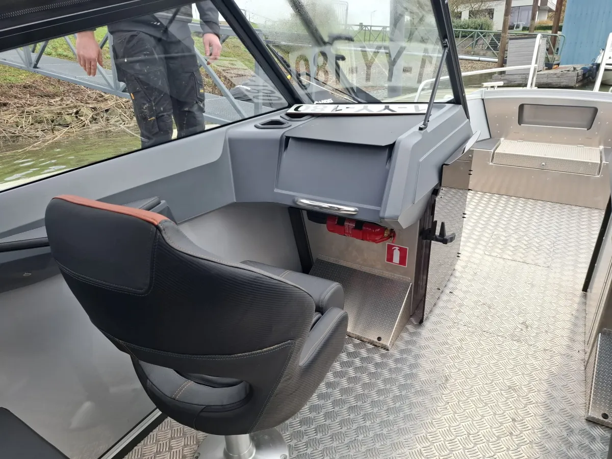 Aluminium Motorboat Buster Magnum