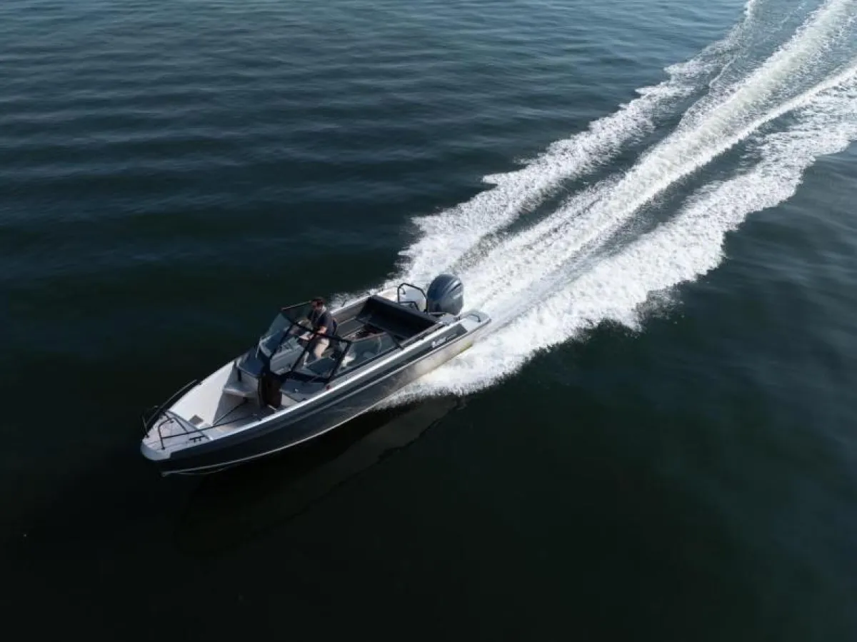 Aluminium Motorboat Buster Magnum