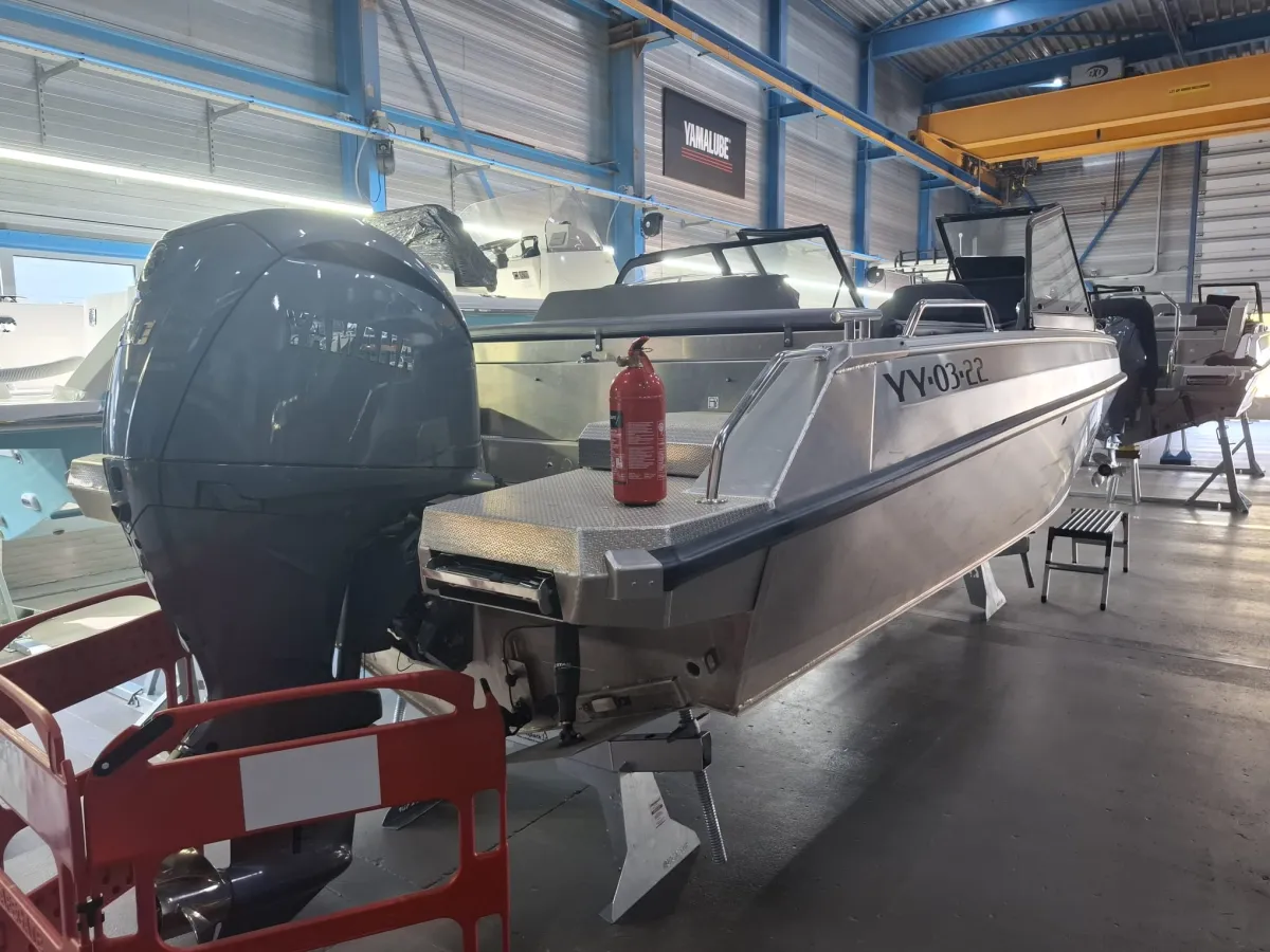 Aluminium Motorboat Buster Magnum