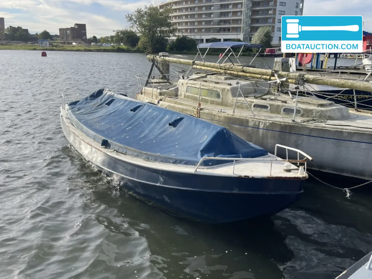 Thumbnail - Sloep 700