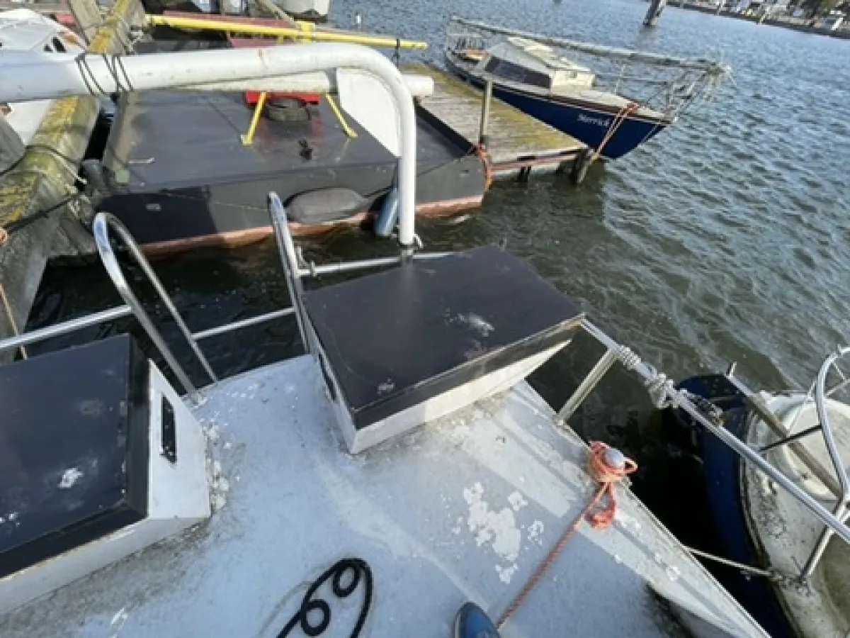 Steel Budgetboat Motorboat 800