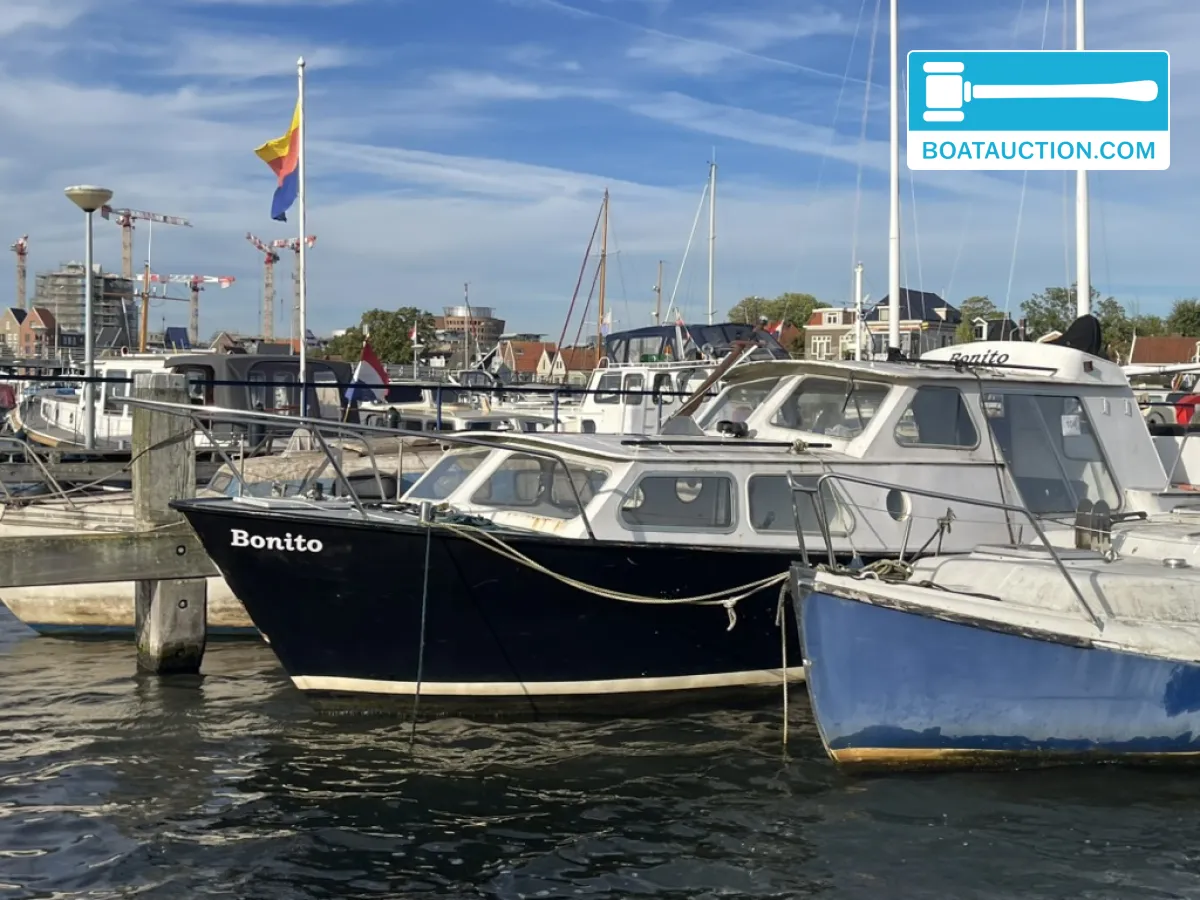 Thumbnail - Motorboat 800