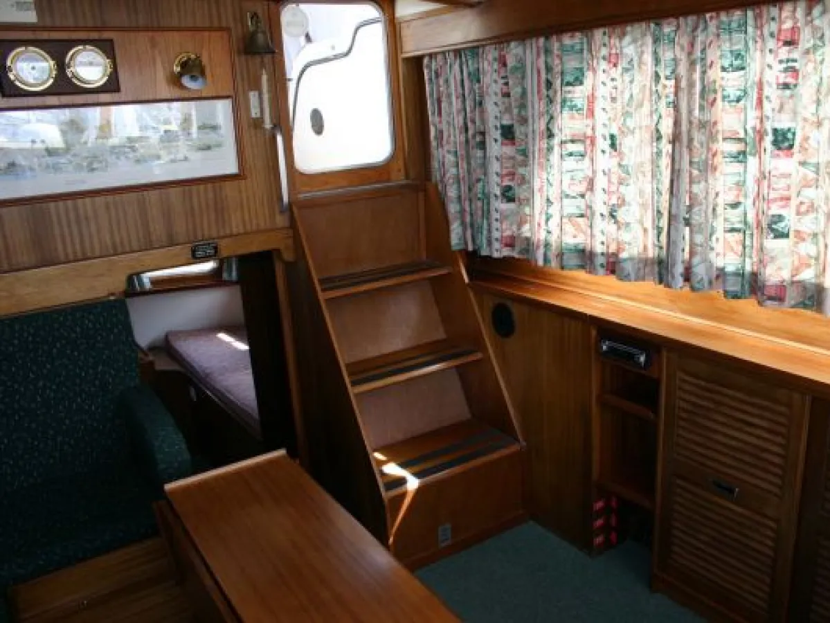 Polyester Motorboat Broom 39 Continental