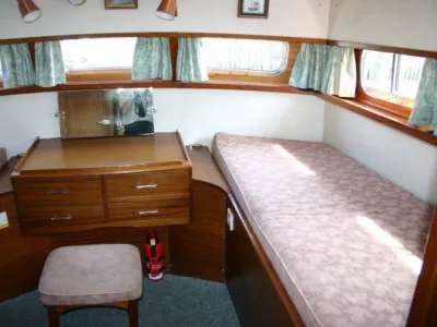 Polyester Motorboat Broom 39 Continental Photo 14