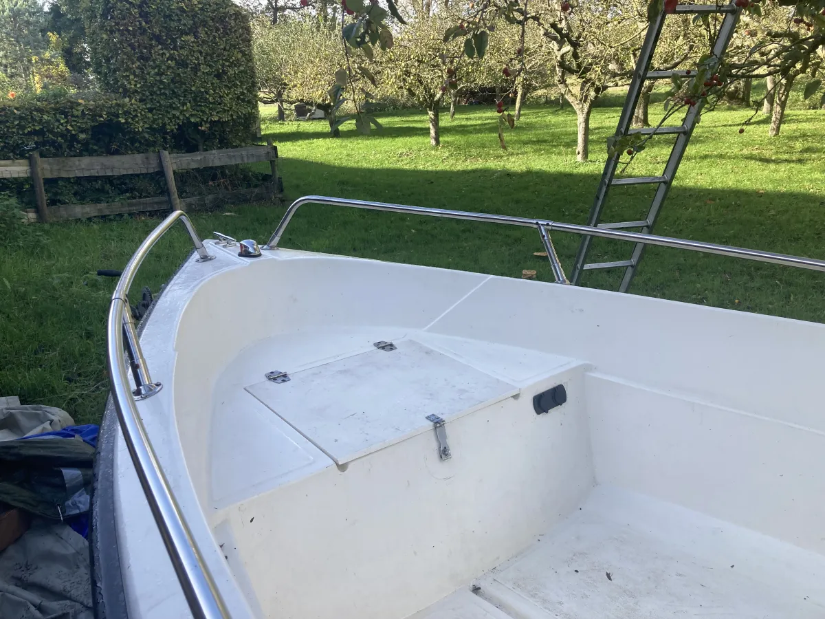 Polyester Open motorboot Astra 130