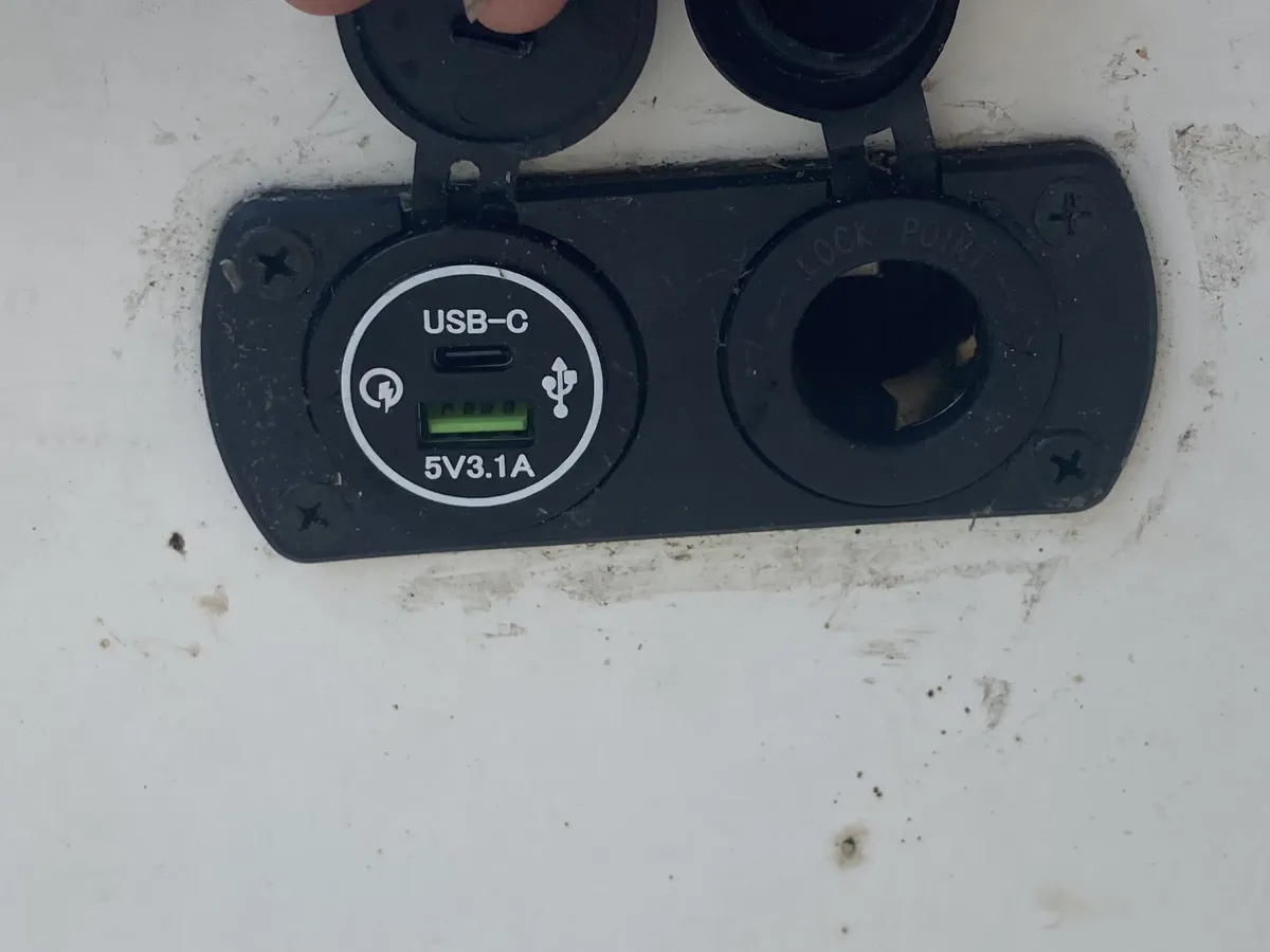 Polyester Open motorboot Astra 130