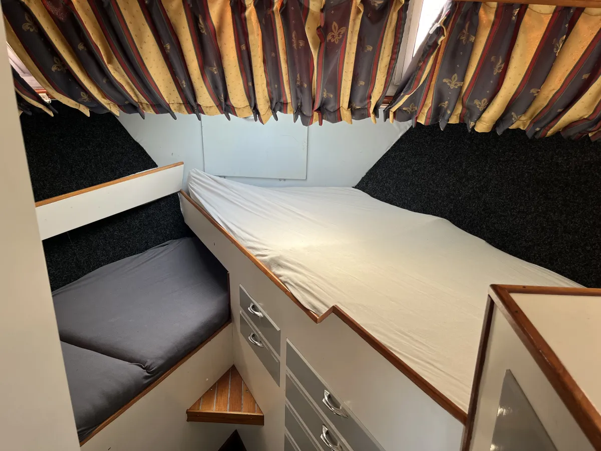 Polyester Motorboot Princess 37