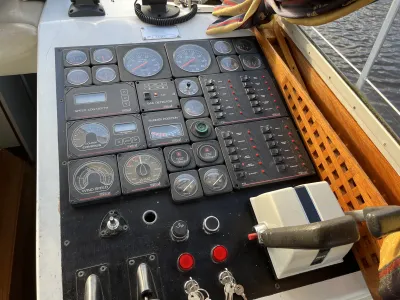 Polyester Motorboot Princess 37 Foto 13