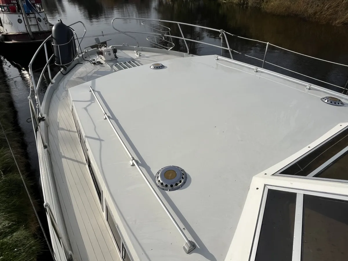 Polyester Motorboot Princess 37