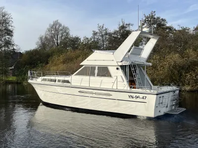 Polyester Motorboot Princess 37 Foto 1