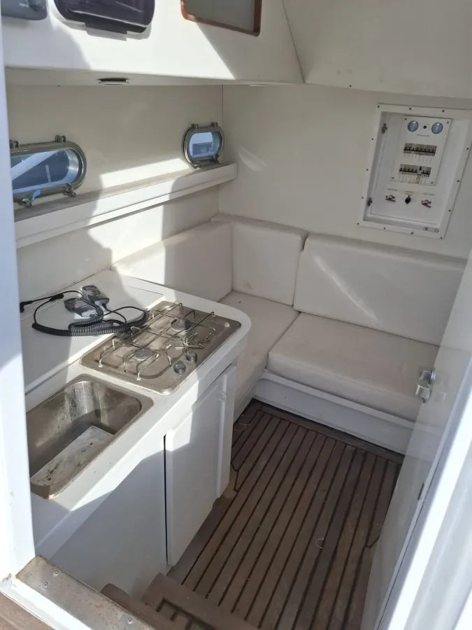 Polyester Motorboot Tecnoyacht Puma 2